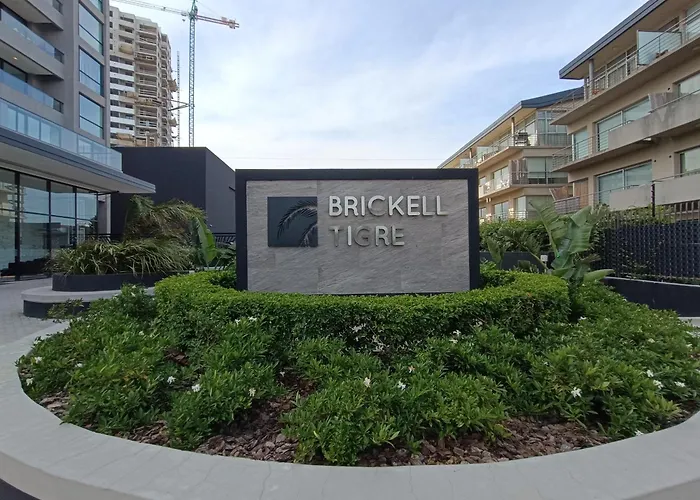 Torres Brickell Plaza.